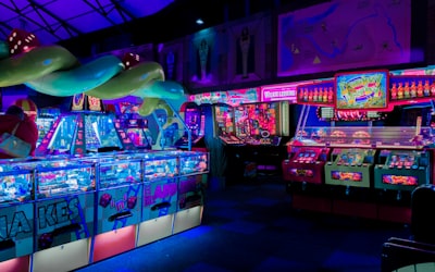 游戏高手战术分析画面，展示地图策略与角色站位